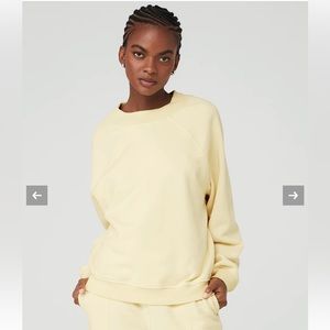 Alo Yoga Crew Neck Sweatshirt